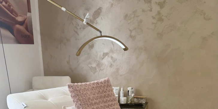 Kosmetické ošetření: základní i exkluzivní balíček nebo péče o mladistvou problematickou pleť