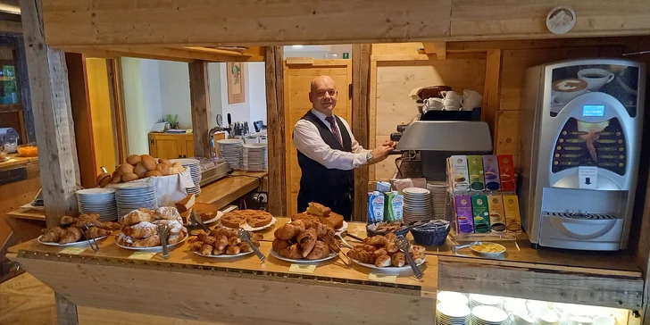 Trentinské Alpy: 3* hotel s polopenzí, neomezeným wellness a kartou výhod