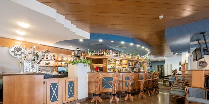 Zažijte zimní pohádku: 3* hotel v Dolomitech s polopenzí, 1,5 km od lanovky