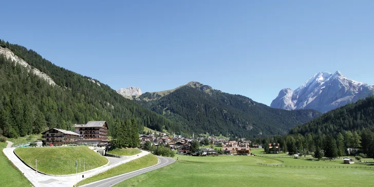 Zažijte zimní pohádku: 3* hotel v Dolomitech s polopenzí, 1,5 km od lanovky