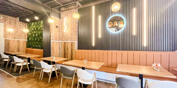 Hostina pro 1 nebo 2 milovníky pho: vietnamská polévka s hovězím či kuřecím masem