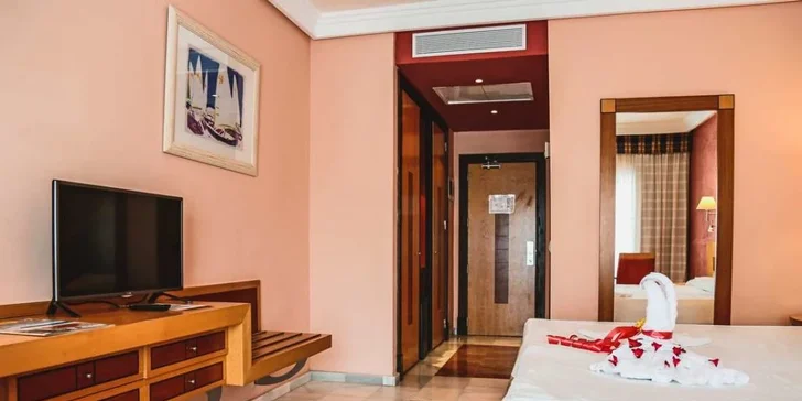 Hurá na Fuerteventuru: 4* hotel 50 metrů od pláže, all inclusive vč. letenek