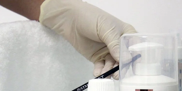 Kosmetická péče pro omlazení pleti: chemický peeling i mikrojehličkování, 1 až 3 ošetření