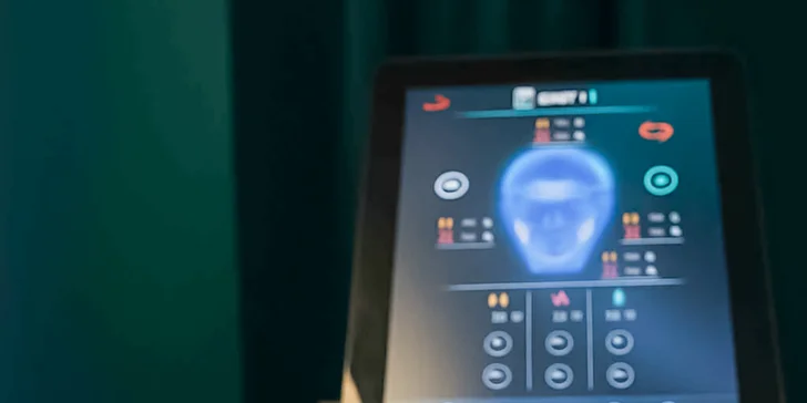 Neinvazivní ošetření EM-Face lifting: redukce vrásek a zpevnění pleti, 20 minut