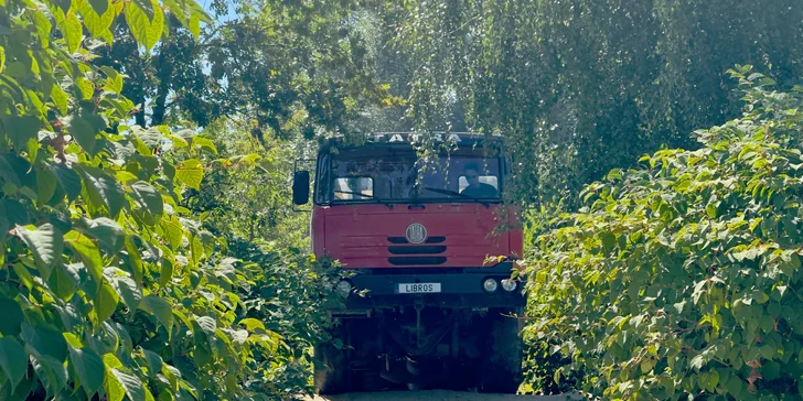15–60 minut adrenalinové jízdy s dakarským speciálem Tatra 815 4x4