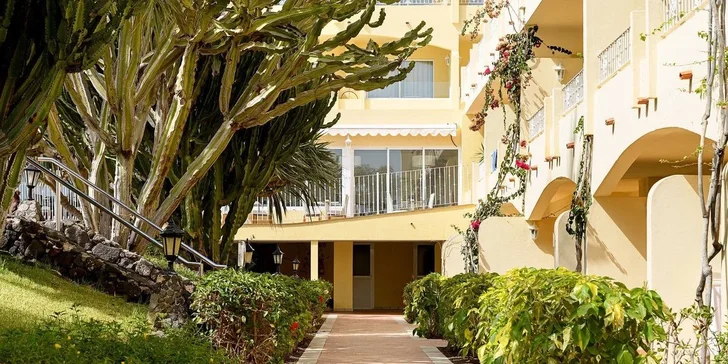 Letecky na Fuerteventuru: Hotel R2 Buganvilla**** s bazénem a all inclusive