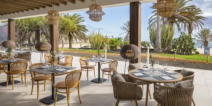 Kanáry letecky: adults only hotel Barcelo Fuerteventura Royal Level****, polopenze či all inclusive