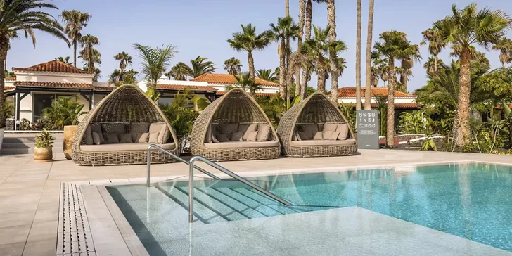 Kanáry letecky: adults only hotel Barcelo Fuerteventura Royal Level****, polopenze či all inclusive