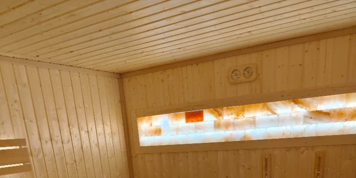 Relax ve finském stylu: neomezený vstup do sauny pro 2 i 4 osoby, pizza a nápoje