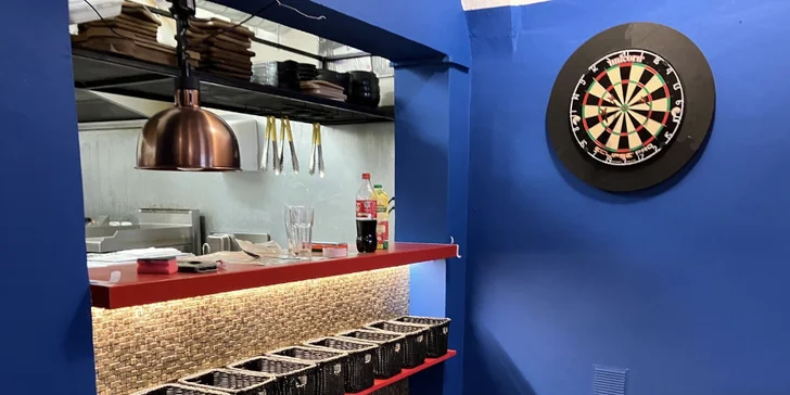 Burger nebo dvojitý burger s hranolky, žebra či fish and chips pro 1 i 2 osoby