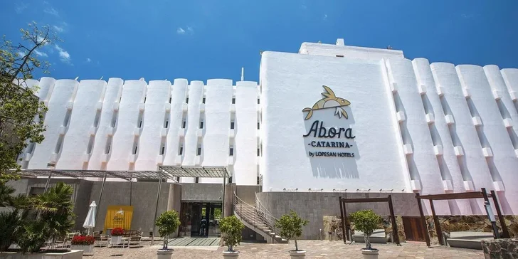 Kanárské ostrovy: dovolená ve 4* hotelu Abora Catarina s all inclusive, bazény a letenkou