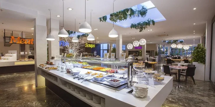 Kanárské ostrovy: dovolená ve 4* hotelu Abora Catarina s all inclusive, bazény a letenkou