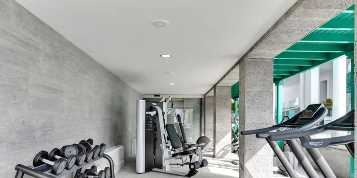 Na Kanáry letecky: 4* adults only hotel 150 metrů od pláže, strava, infinity bazén