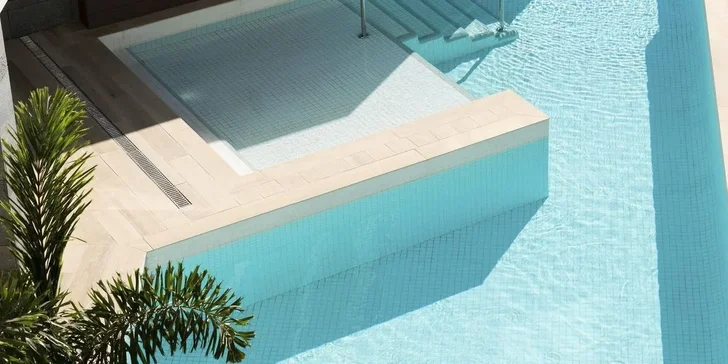 Dovolená na Lanzarote: 4* hotel s polopenzí nebo all inclusive, vč. letenek, cca 100 m od pláže