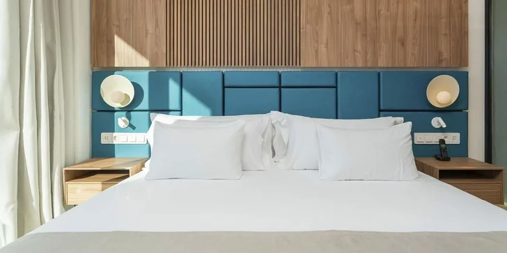 Dovolená na Lanzarote: 4* hotel s polopenzí nebo all inclusive, vč. letenek, cca 100 m od pláže