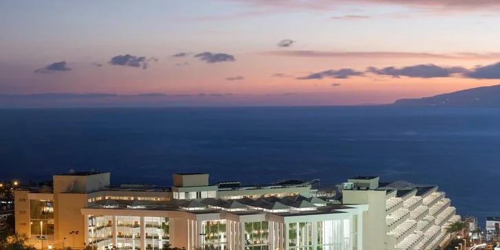 Dovolená na Tenerife: 4* hotel 100 m od pláže, all inclusive, let i animace