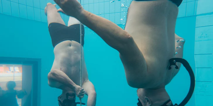 Svět pod hladinou: Freediving na zkoušku v 8m potápěčské jámě až pro 4 os.