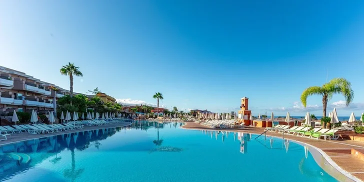 Letecky na Tenerife: 4* hotel Landmar Costa Los Gigantes Family Resort, all inclusive, bazény i tobogán
