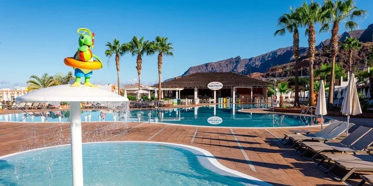 Letecky na Tenerife: 4* hotel Landmar Costa Los Gigantes Family Resort, all inclusive, bazény i tobogán