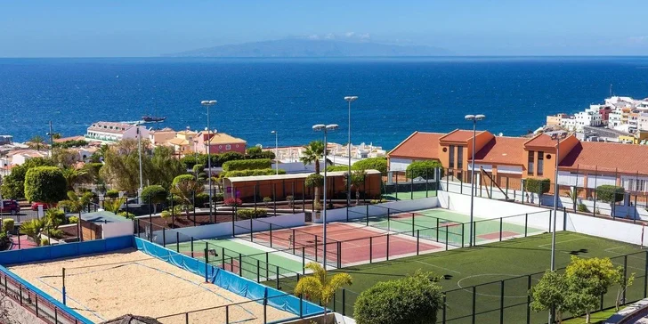 Letecky na Tenerife: 4* hotel Landmar Costa Los Gigantes Family Resort, all inclusive, bazény i tobogán
