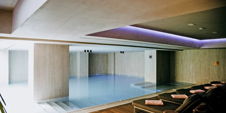 Hotel disponuje krásnym wellness (za príplatok) s bazénom a saunou.