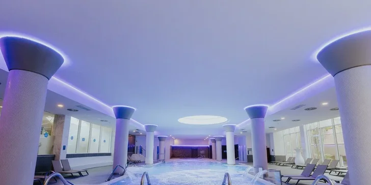 Letecky na Tenerife: 4* hotel Landmar Costa Los Gigantes Family Resort, all inclusive, bazény i tobogán