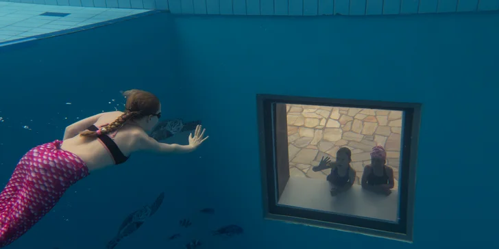 Mermaiding na zkoušku: plavání v kostýmu mořské panny pro děti