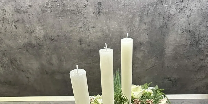 Připravte si vánoční výzdobu: workshop výroby adventních svícnů a věnců pro 1 až 2 osoby