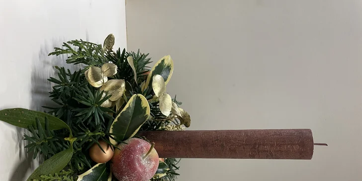 Připravte si vánoční výzdobu: workshop výroby adventních svícnů a věnců pro 1 až 2 osoby