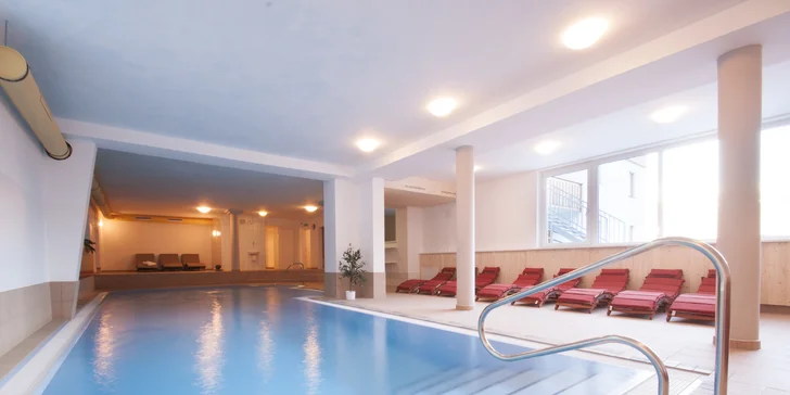 Tyrolské Alpy: 4* hotel u sjezdovky, polopenze, wellness a dětský program