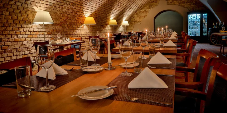 Čtyřchodové menu s vínem v restauraci La Cave pro 1 či 2 osoby