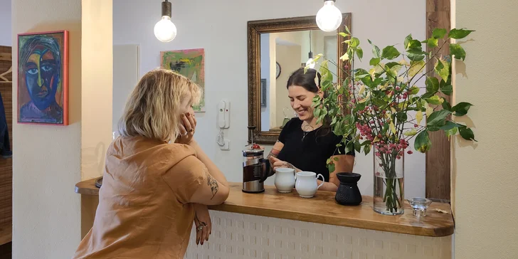 Permanentní make-up: horní i dolní oční linky, pudrové obočí, microblading či rty