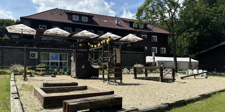 Vyrazte za odpočinkem: Chata pod Ostrým vrchem u Trenčína se stravou i privátním wellness