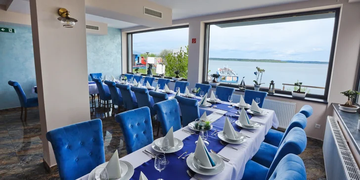Moderní hotel přímo na břehu Oravské přehrady s polopenzí i slevou na plavbu lodí
