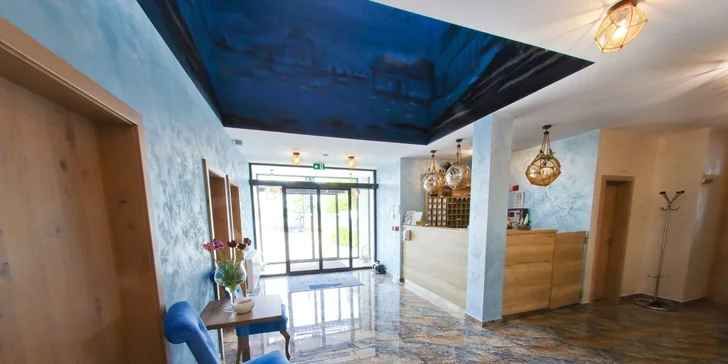 Moderní hotel přímo na břehu Oravské přehrady s polopenzí i slevou na plavbu lodí