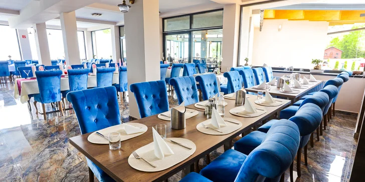 Moderní hotel přímo na břehu Oravské přehrady s polopenzí i slevou na plavbu lodí