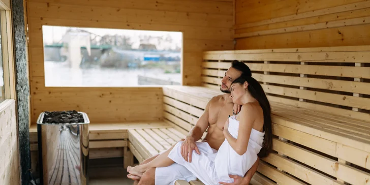 2 hodiny v sauně na Vltavě: relax pro 1-2 osoby s výhledem na Vyšehrad