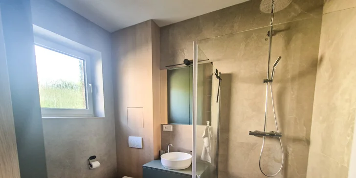 Dovolená v podzámčí: moderní apartmány až pro 4 osoby přímo u Bojnického zámku