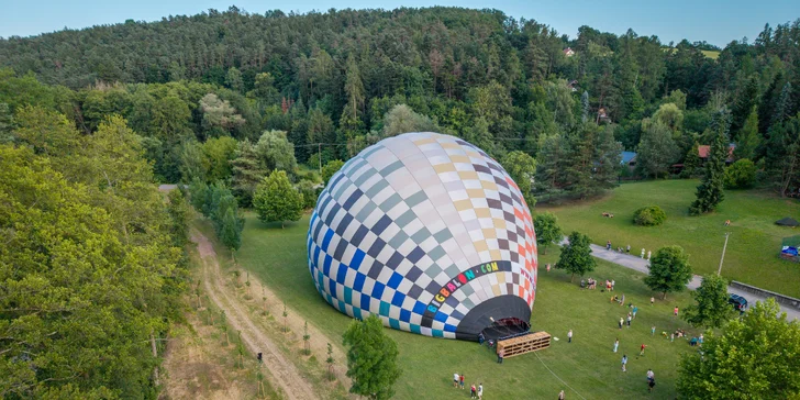 Za krásami Moravy a Vysočiny: veřejné i privátní lety balónem, pro 2–⁠⁠⁠⁠⁠⁠4 osoby