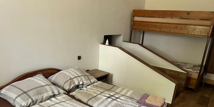 Pobyt v apartmánu mezi Krkonoši a Českým rájem: privátní wellness a prosecco