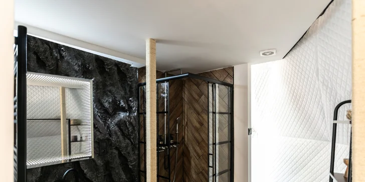 Glamping u pláže na Slapech: snídaně i privátní vířivka a venkovní sauna
