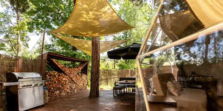 Glamping u pláže na Slapech: snídaně i privátní vířivka a venkovní sauna