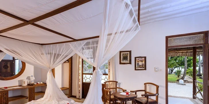 Zanzibar: hotel Diamonds Mapenzi Beach Club**** u pláže, all inclusive, bazény i let dreamlinerem