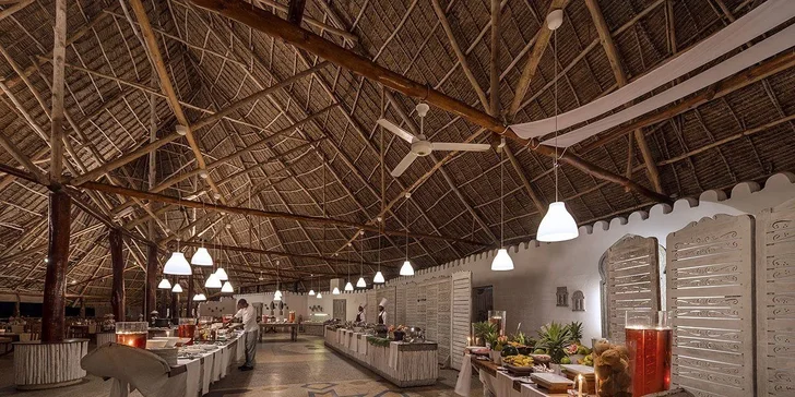 Zanzibar: hotel Diamonds Mapenzi Beach Club**** u pláže, all inclusive, bazény i let dreamlinerem