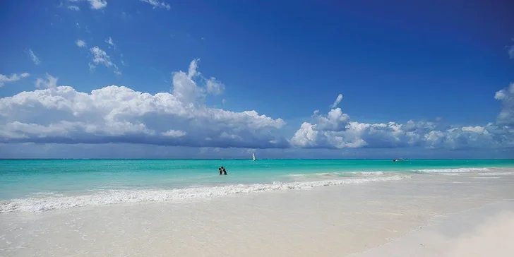 Zanzibar: hotel Diamonds Mapenzi Beach Club**** u pláže, all inclusive, bazény i let dreamlinerem