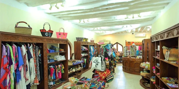 Letecky Zanzibar: let dreamlinerem, hotel Sultan Sands Island Resort**** s all inclusive, bazén i pláž