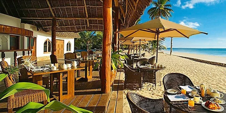 Letecky Zanzibar: let dreamlinerem, hotel Sultan Sands Island Resort**** s all inclusive, bazén i pláž