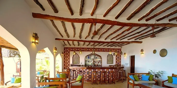 Letecky Zanzibar: let dreamlinerem, hotel Sultan Sands Island Resort**** s all inclusive, bazén i pláž