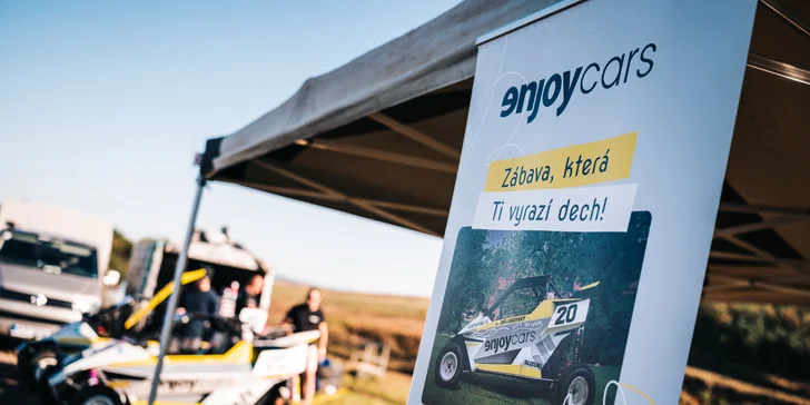 Jízda ve speciální závodní buggy Kartcross na 4 tratích po celé ČR i s certifikátem, záznamem a občerstvením