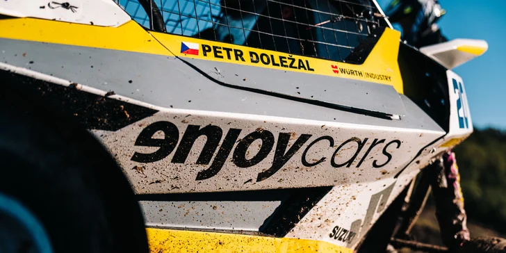 Jízda ve speciální závodní buggy Kartcross na 4 tratích po celé ČR i s certifikátem, záznamem a občerstvením